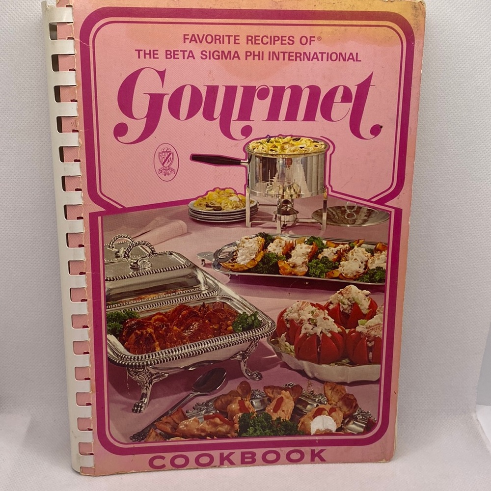Favorite Recipes of The Beta Sigma Phi International Gourmet Cookbook Vintage